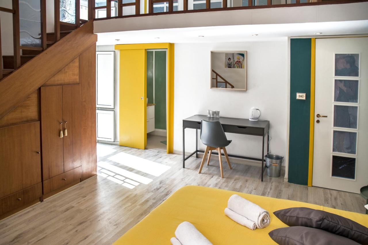Studio Apartment