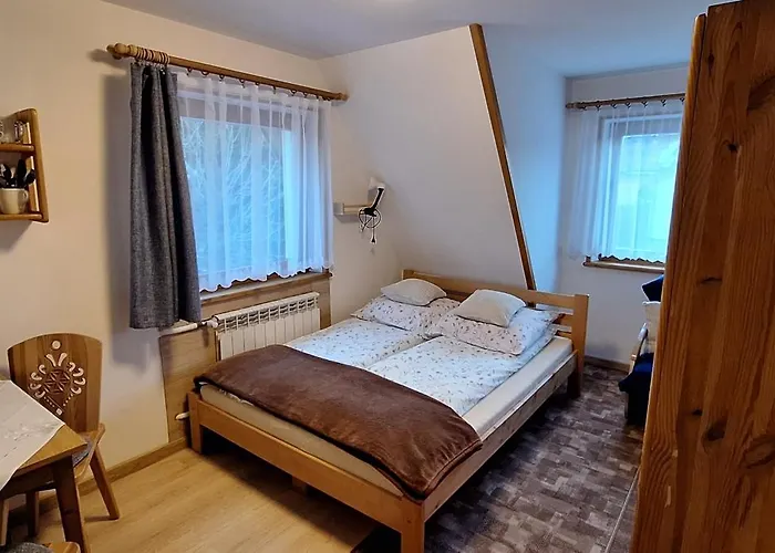 U Gąsieniców 1 - Pokoje Gościnne